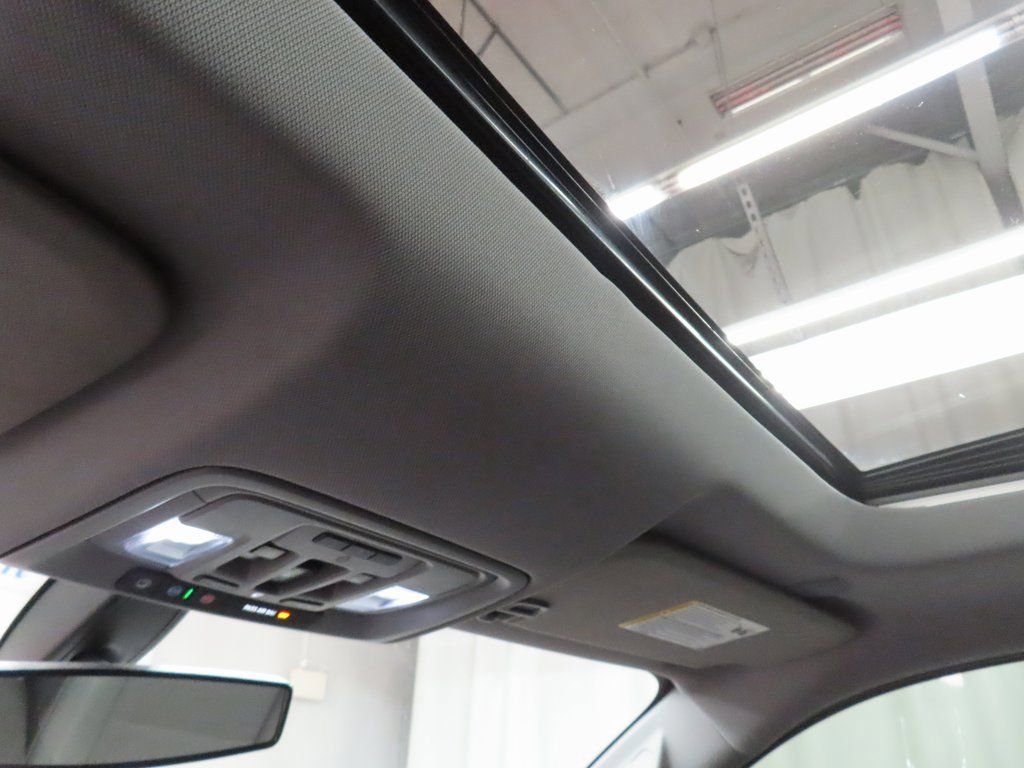 Used 2019 Chevrolet Silverado 1500 RST image 21