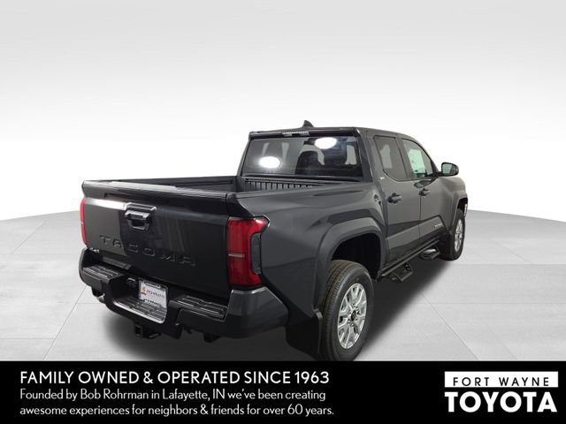 Used 2025 Toyota Tacoma SR5 AWD/4WD image 7