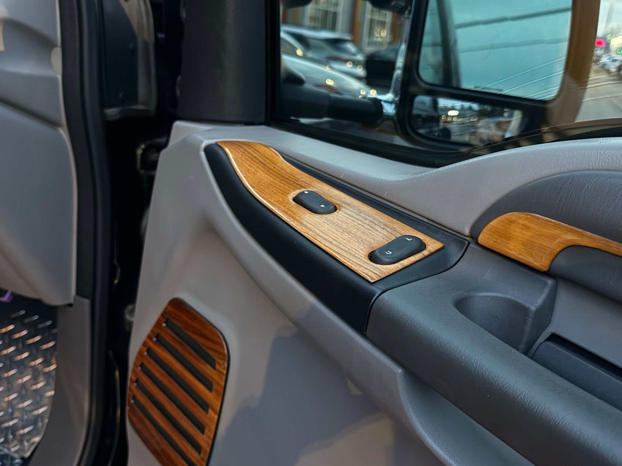 Used 1999 Ford F350 4x4 Crew Cab DRW Super Duty image 20