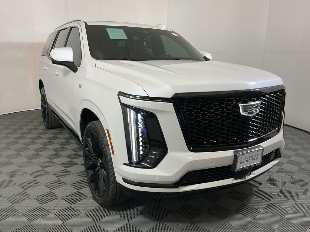 Used 2025 Cadillac Escalade Sport Platinum w/ LPO, ONYX Package image 4