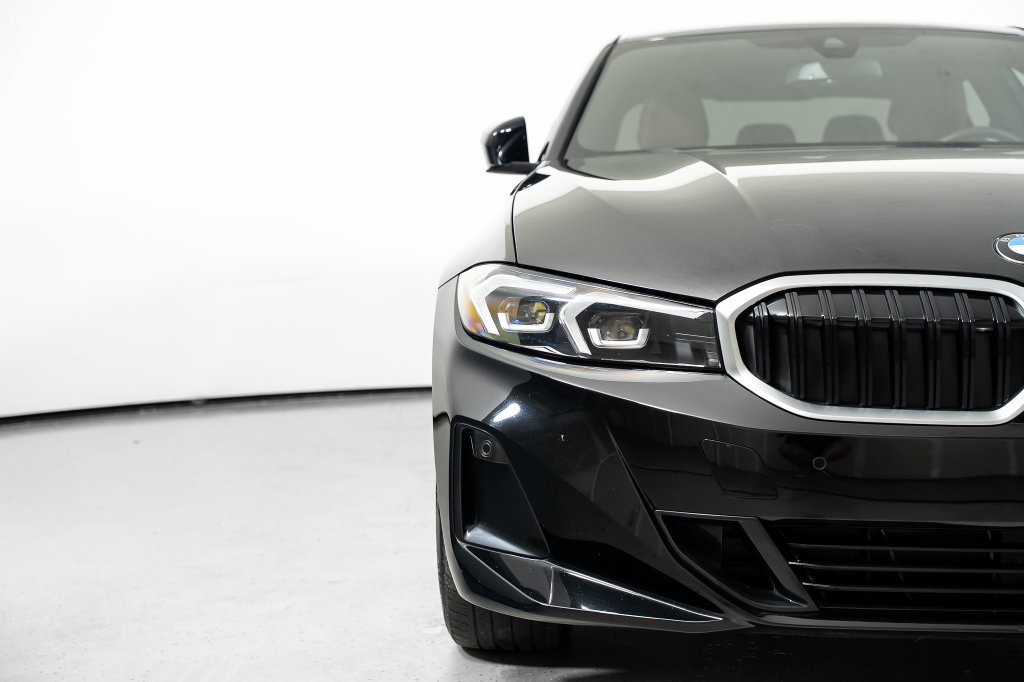 Used 2024 BMW 330i Sedan w/ Convenience Package RWD image 18