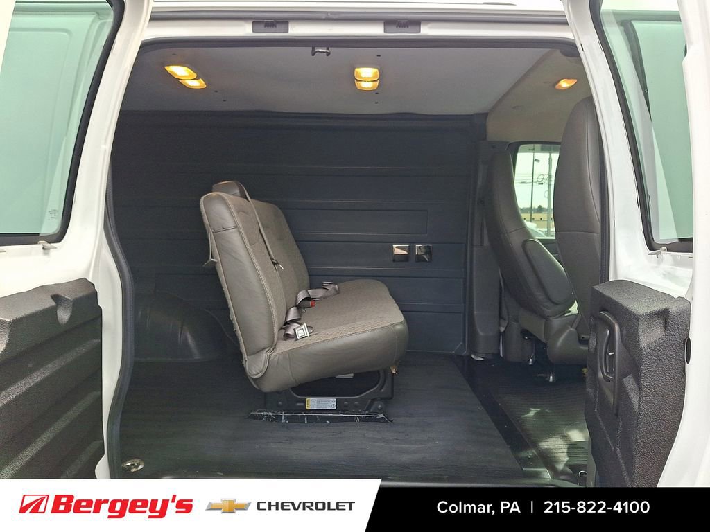 Certified 2016 GMC Savana 2500 image 12