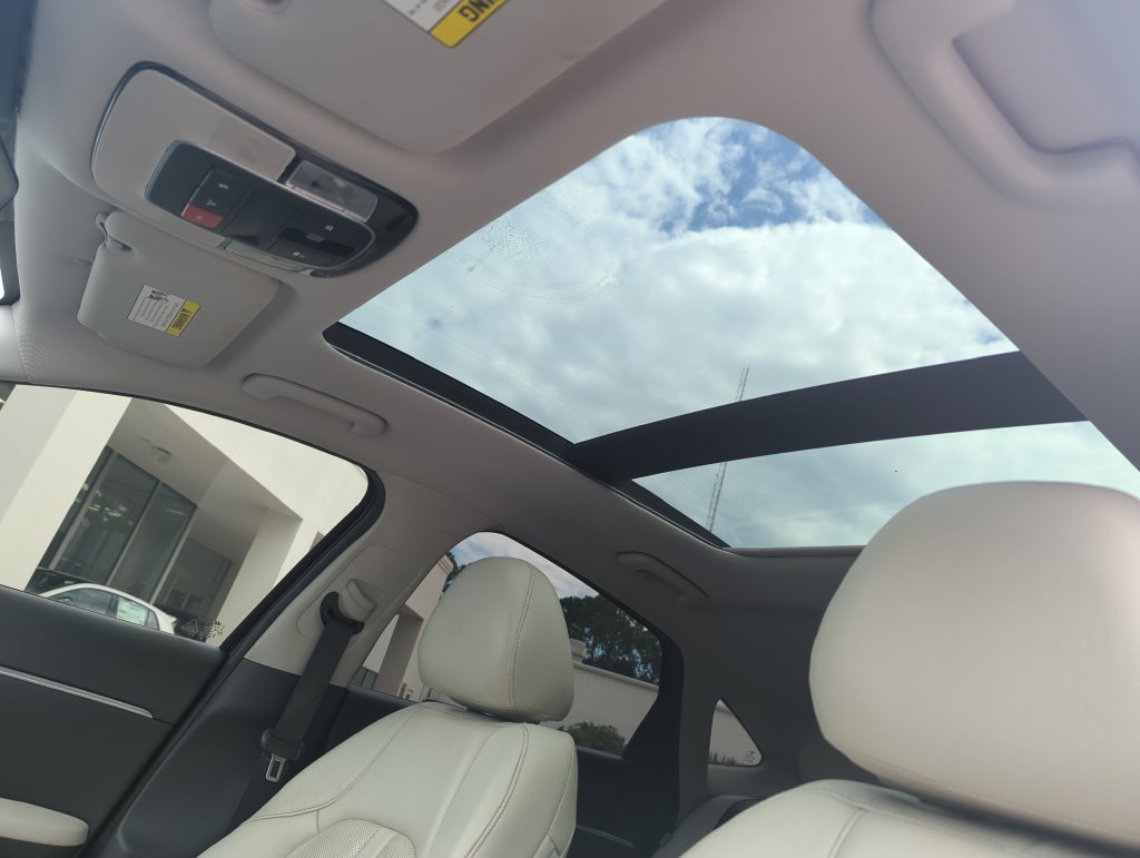 Used 2023 Hyundai Sonata SEL w/ Convenience Package FWD image 28