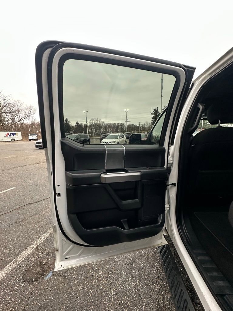 Used 2019 Ford F150 XLT w/ Equipment Group 302A Luxury image 11