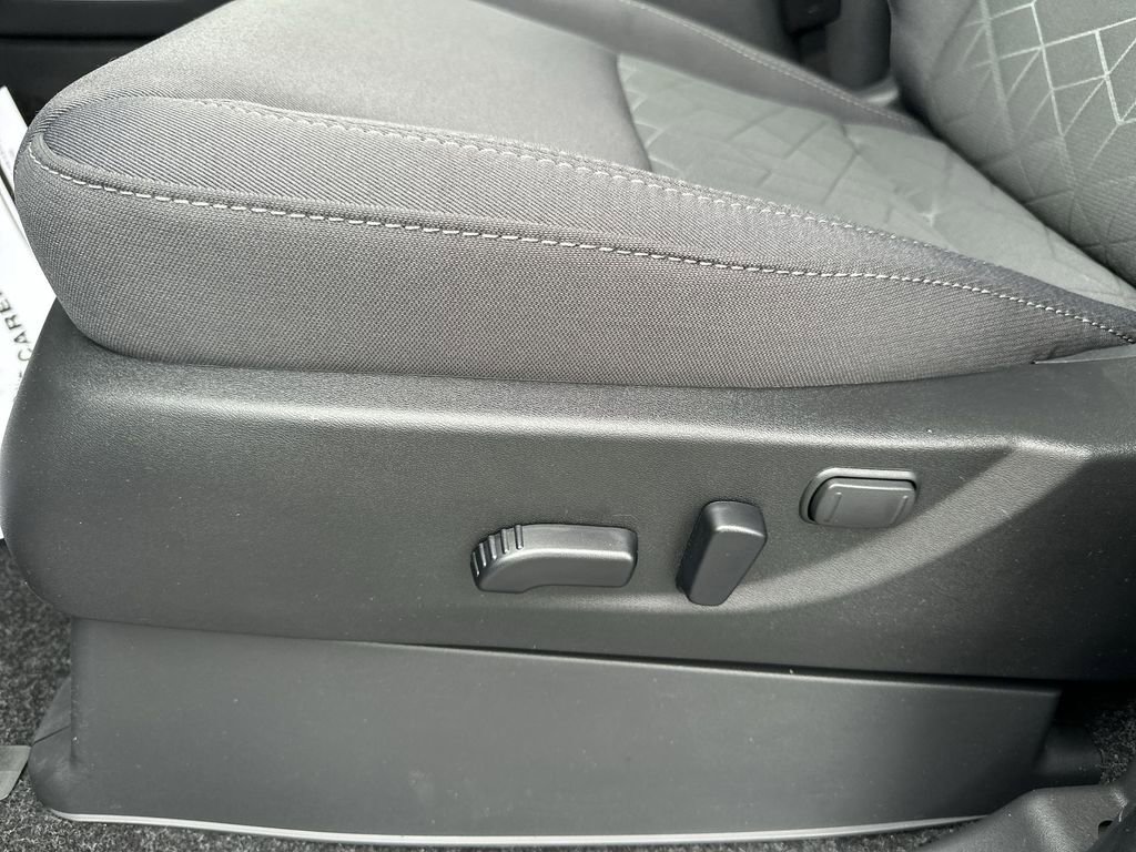New 2026 Nissan Frontier SV AWD/4WD image 18