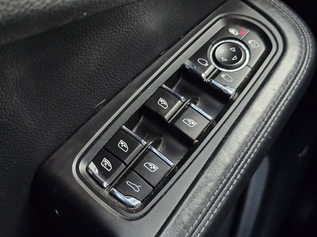 Used 2021 Porsche Macan image 34