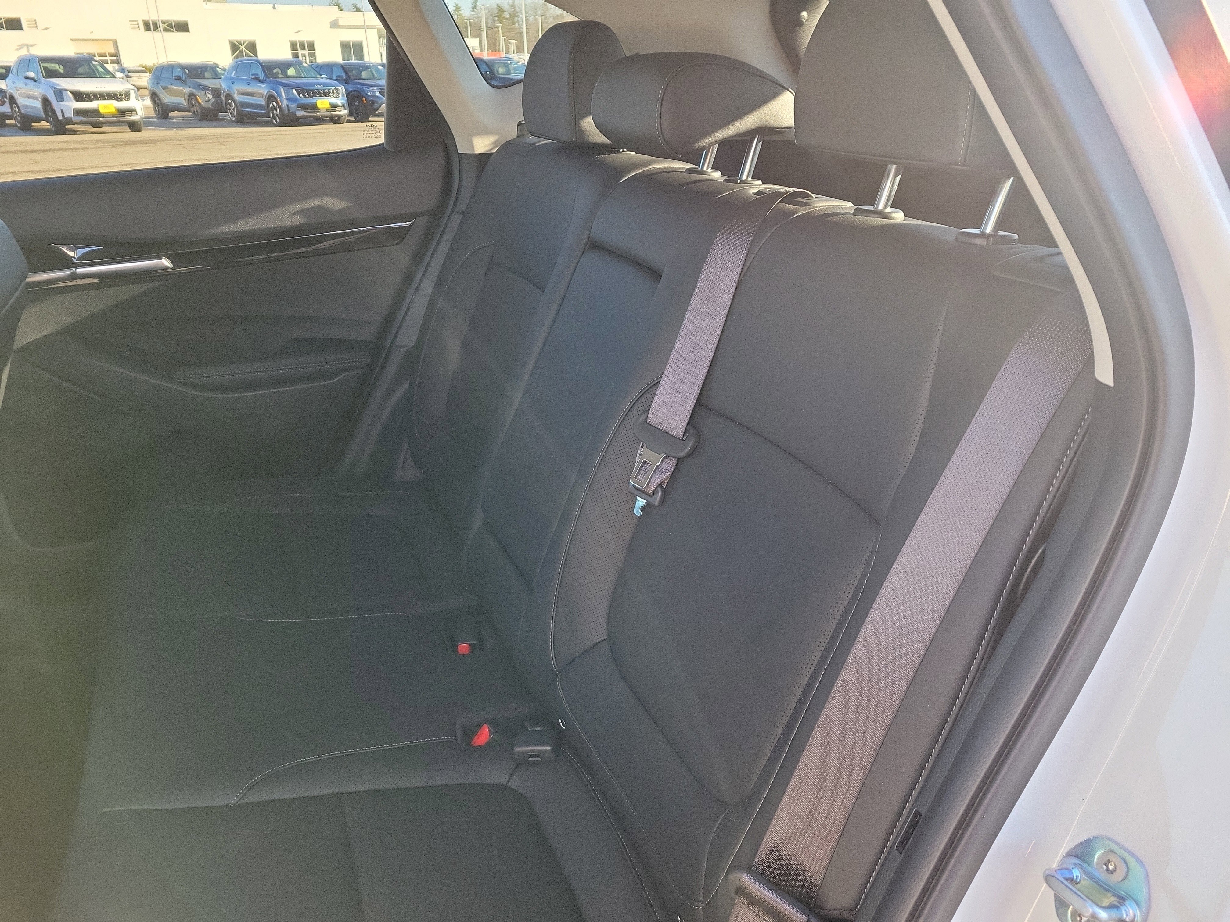 Used 2024 Kia Seltos EX image 16