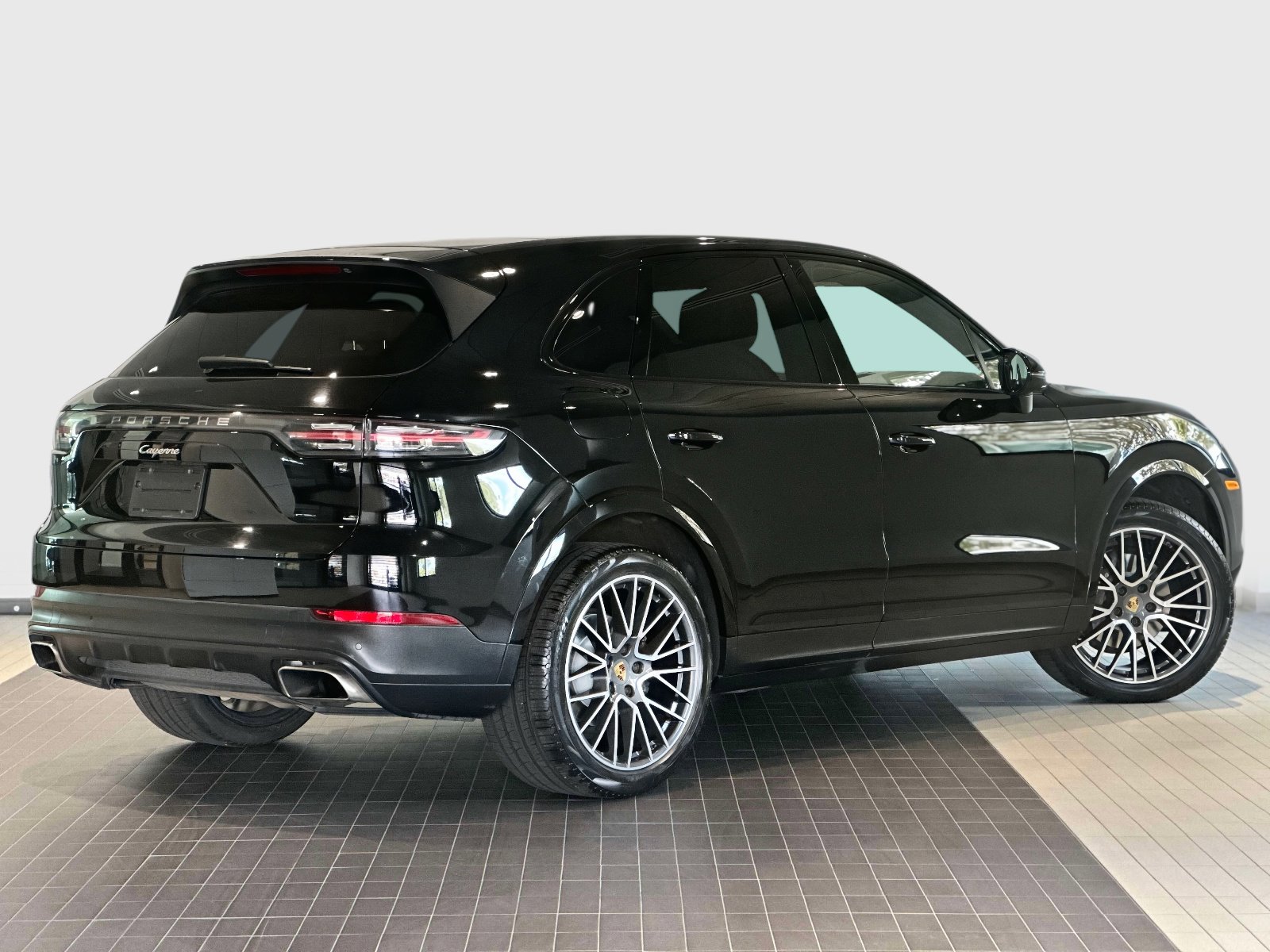 Certified 2020 Porsche Cayenne image 7