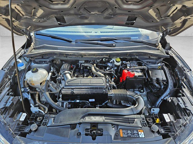 Used 2025 Ford Escape Active AWD/4WD image 22