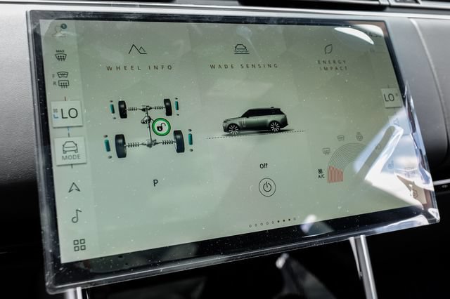 New 2026 Land Rover Range Rover SE AWD/4WD image 34