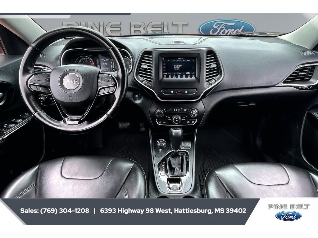 Used 2021 Jeep Cherokee Latitude Plus AWD/4WD image 13