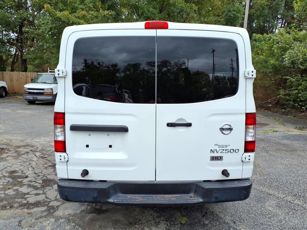 Used 2016 Nissan NV 2500 SV w/ Back Door Glass Package image 4