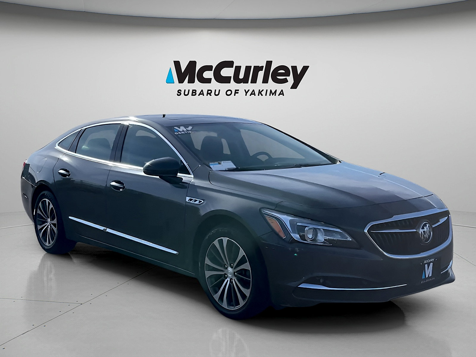 Used 2017 Buick LaCrosse Essence w/ Sun and Shade Package FWD image 8