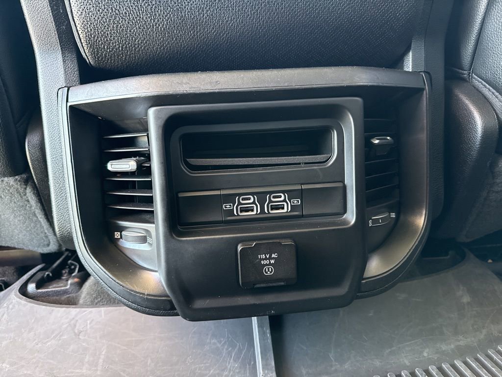 Used 2022 RAM 1500 Laramie AWD/4WD image 27