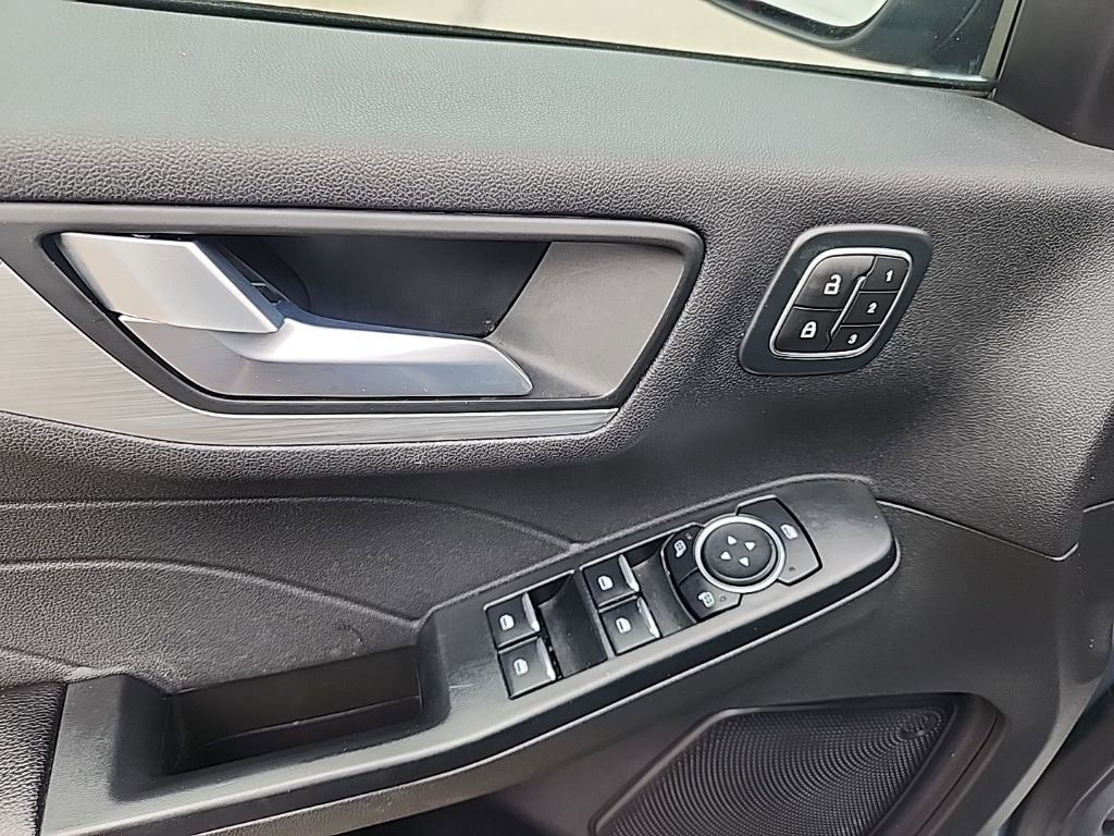 Used 2024 Ford Escape Platinum AWD/4WD image 10