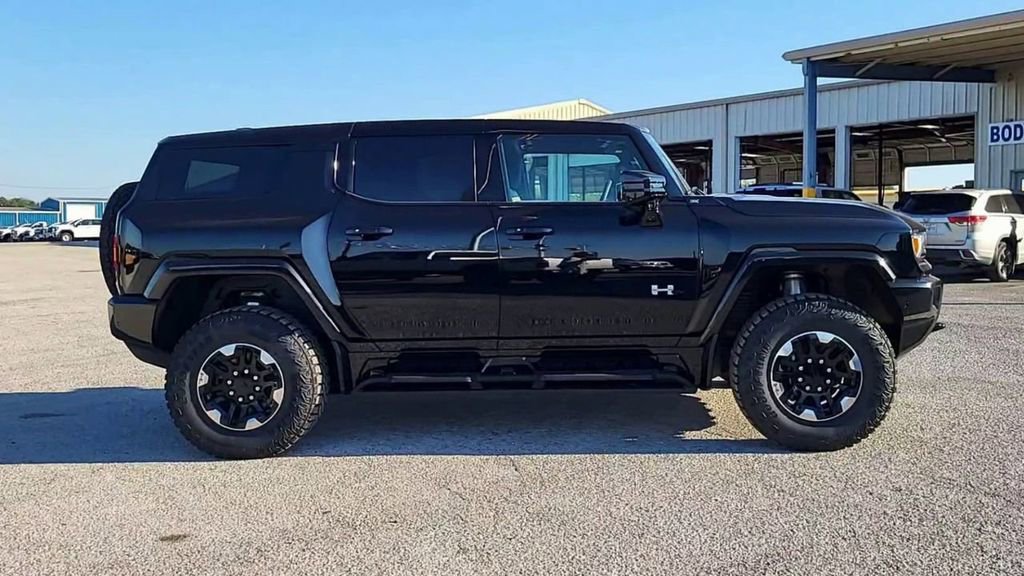 New 2025 GMC Hummer EV 3X w/ Extreme Off-Road Package image 9