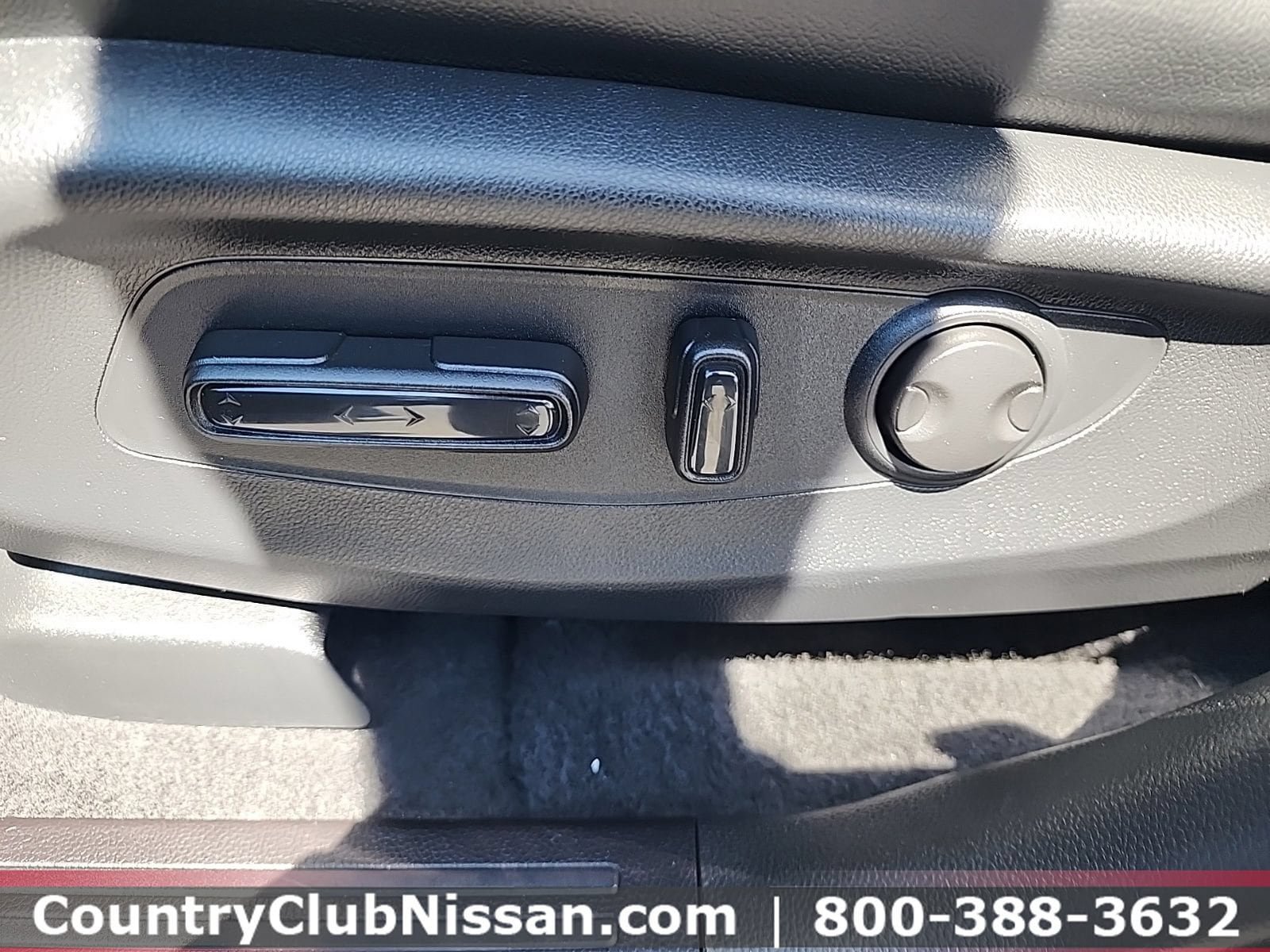 Used 2025 Honda CR-V EX-L image 12