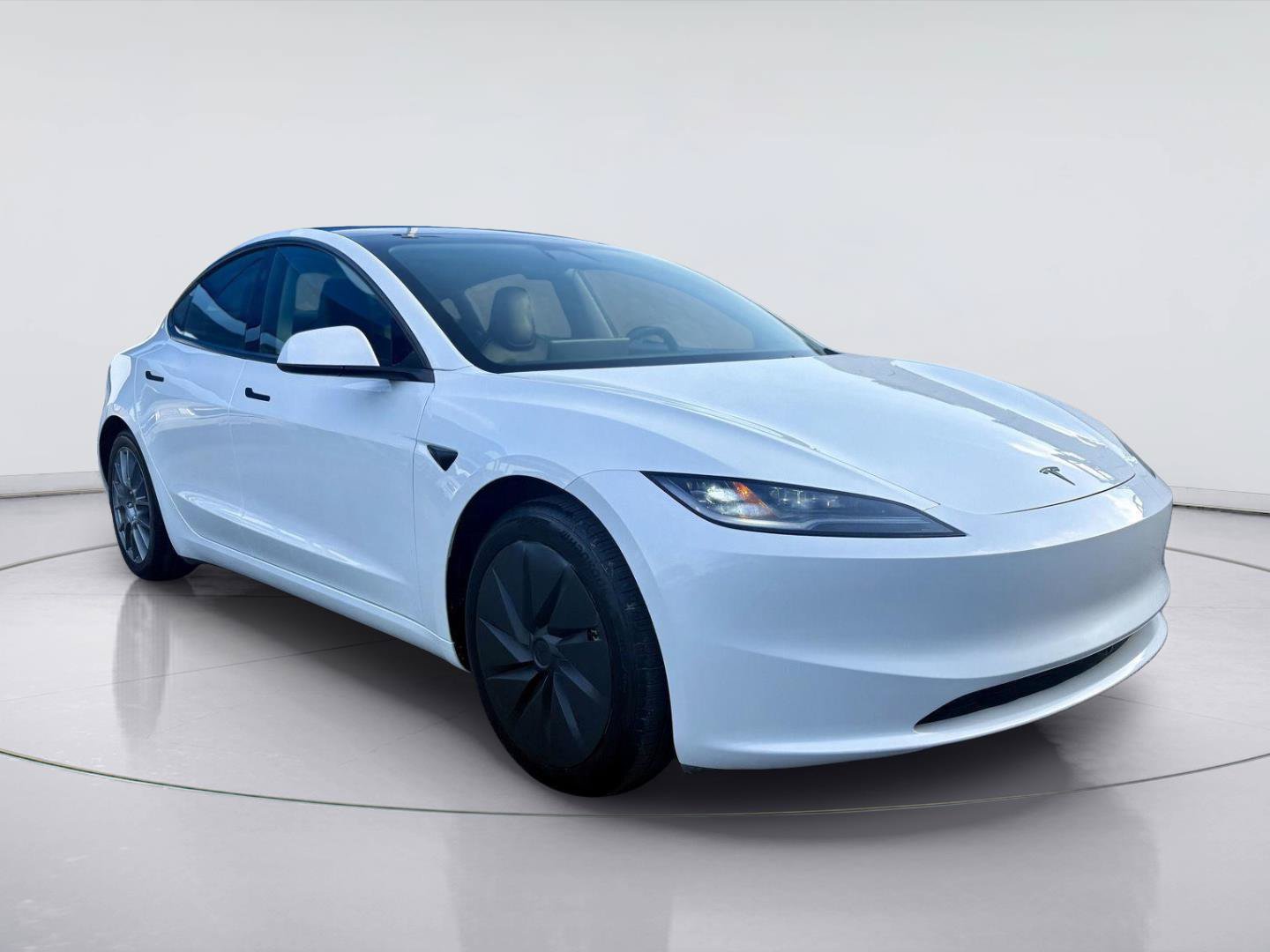 Used 2025 Tesla Model 3 RWD image 1