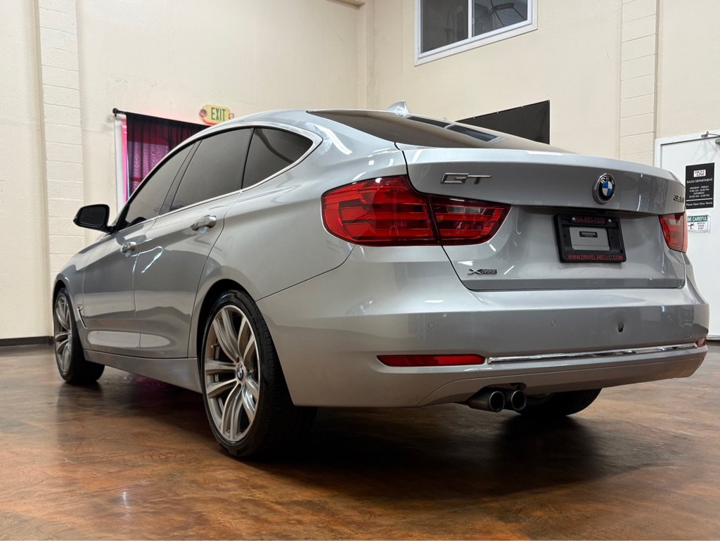 Used 2016 BMW 328i Gran Turismo xDrive AWD/4WD image 2