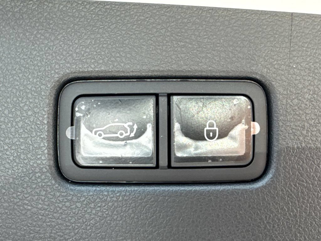 New 2026 Genesis GV70 2.5T AWD/4WD image 19