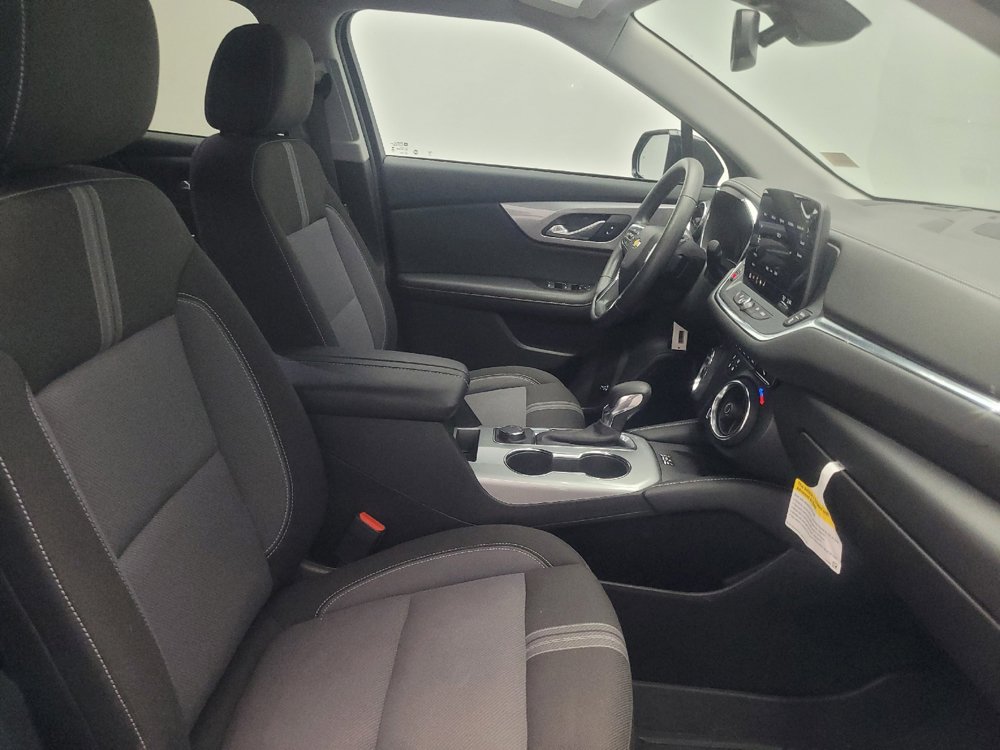 Used 2024 Chevrolet Blazer LT w/ Convenience Package FWD image 21
