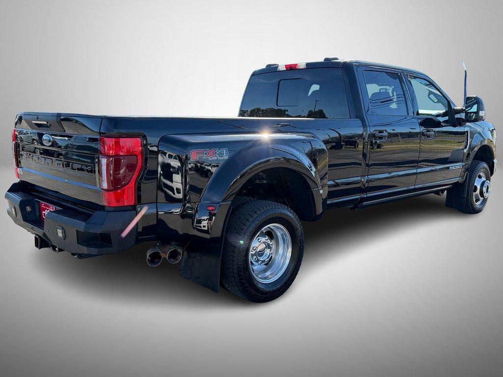Used 2022 Ford F350 Lariat w/ Lariat Ultimate Package image 3
