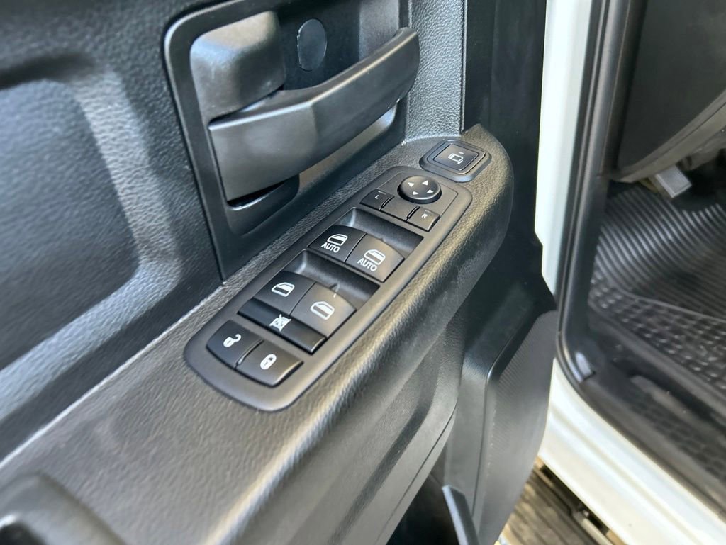 Used 2023 RAM 3500 Tradesman w/ Chrome Appearance Group AWD/4WD image 40