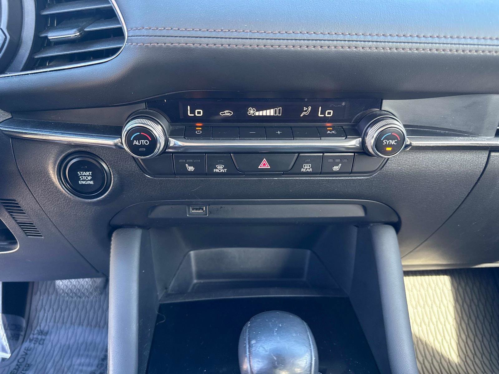 Used 2019 MAZDA MAZDA3 Sedan image 24