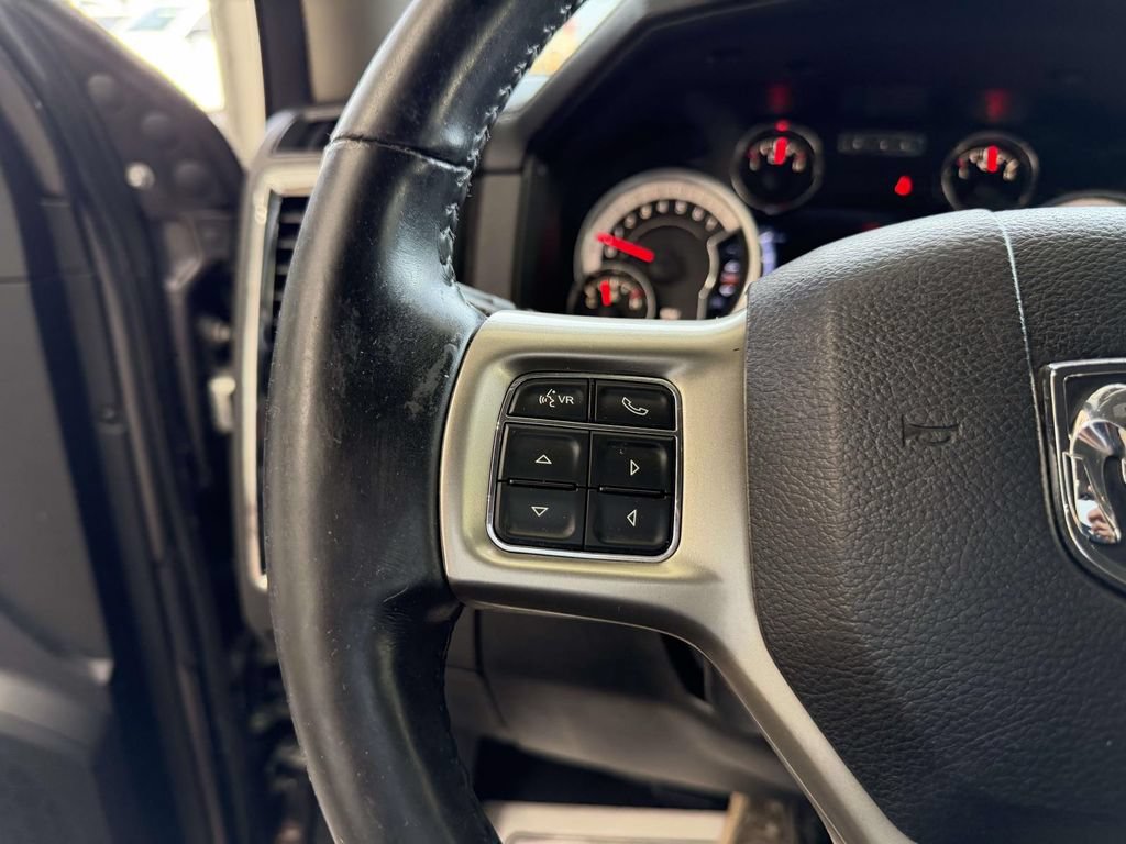 Used 2017 RAM 1500 Laramie AWD/4WD image 22