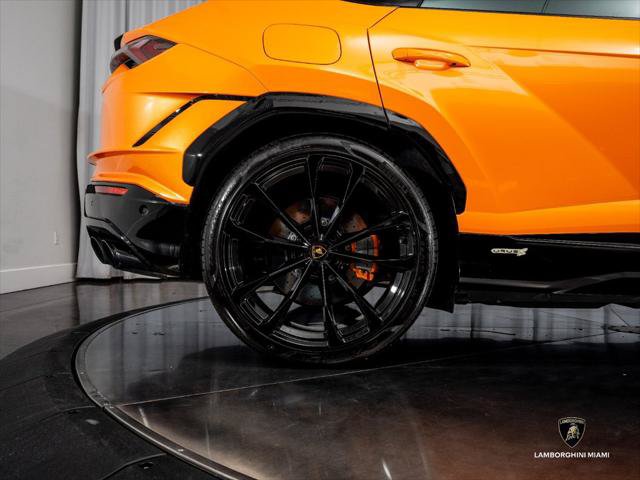 Used 2024 Lamborghini Urus S AWD/4WD image 16