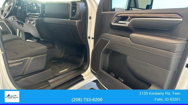 Used 2025 GMC Sierra 2500 SLE image 29