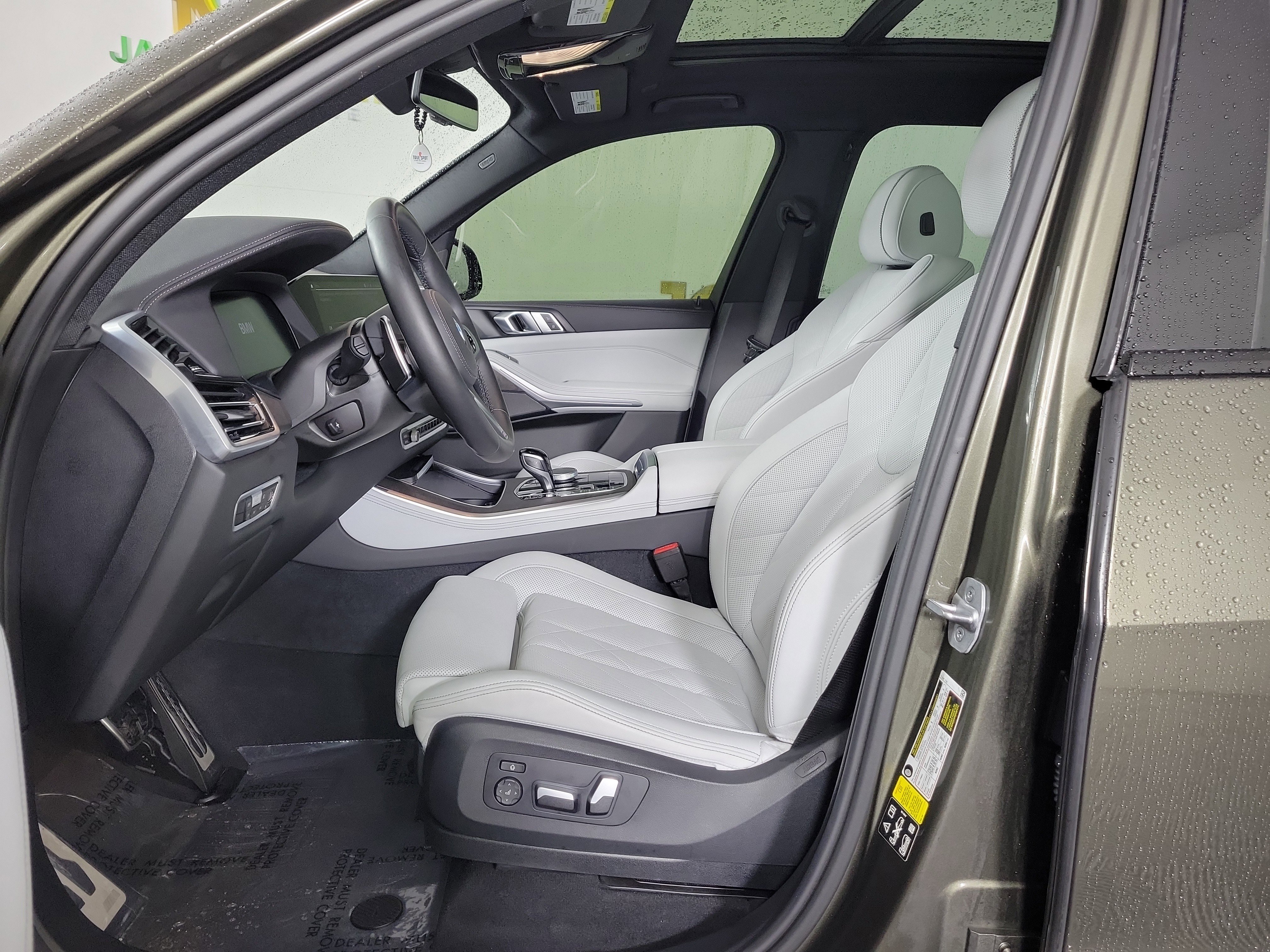 Certified 2023 BMW X5 xDrive40i w/ M Sport Package image 9