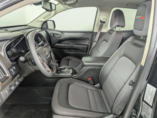 Used 2022 GMC Canyon AT4 image 10