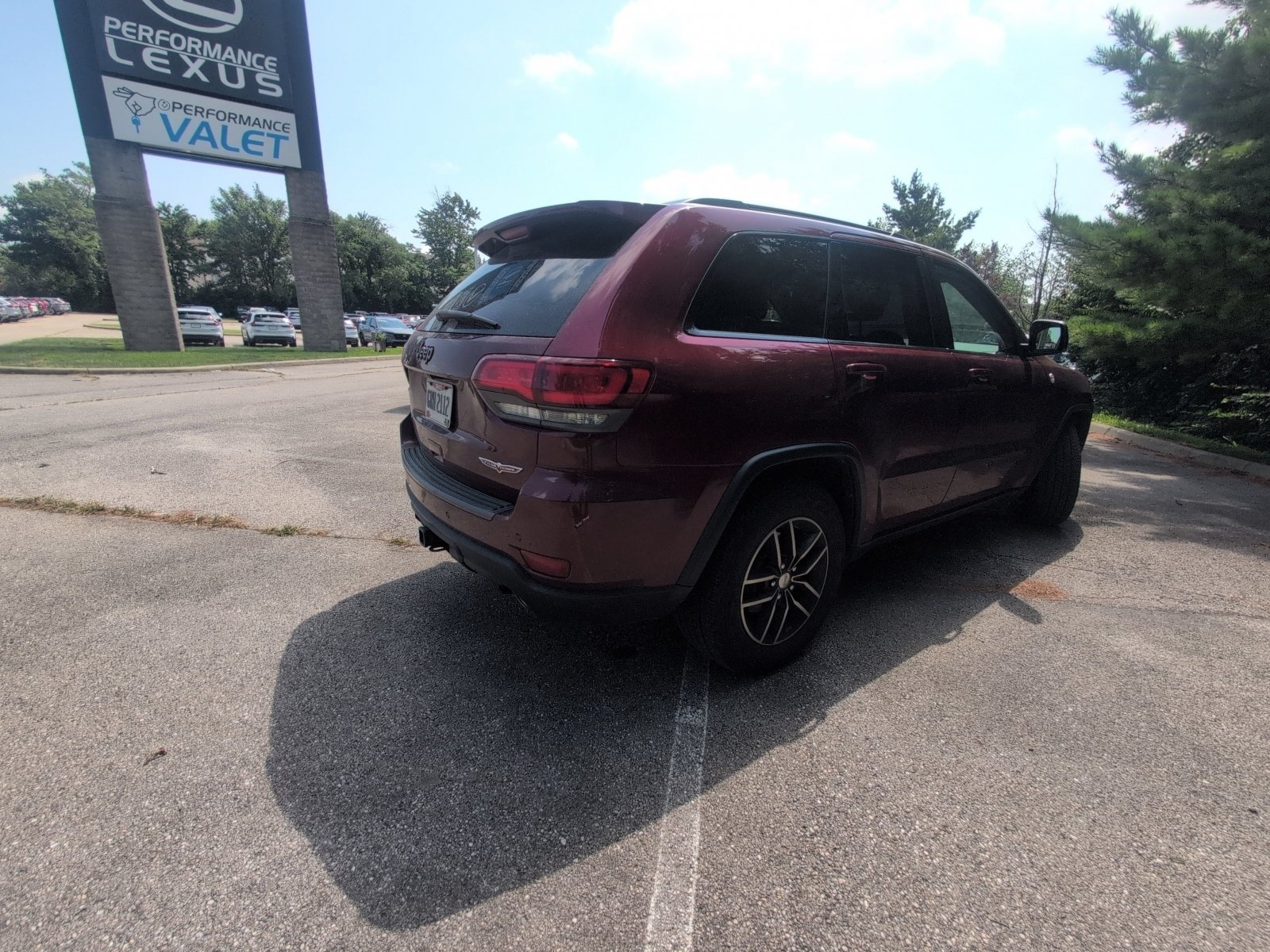 Used 2017 Jeep Grand Cherokee Trailhawk AWD/4WD image 28