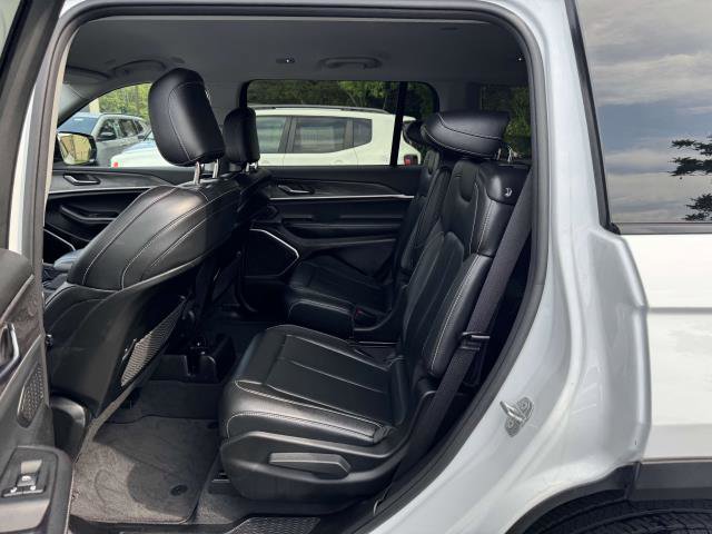 Used 2022 Jeep Grand Cherokee L Limited image 8