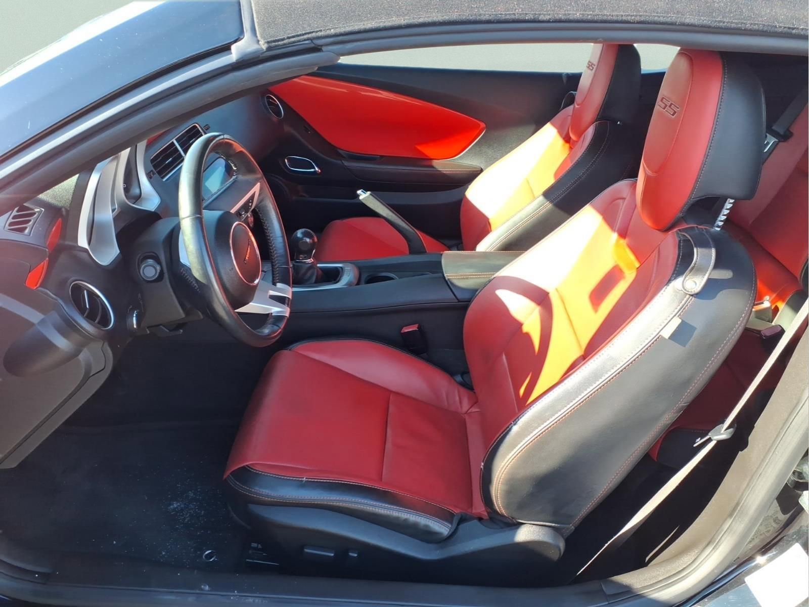 Used 2011 Chevrolet Camaro SS w/ RS Package image 17