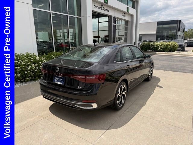 Used 2025 Volkswagen Jetta SEL FWD image 5