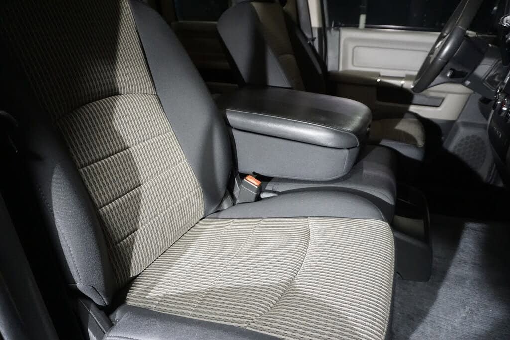 Used 2011 RAM 2500 SLT w/ Protection Group image 18