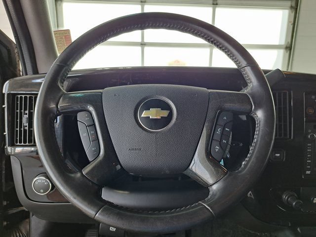 Used 2015 Chevrolet Express 2500 RWD image 10