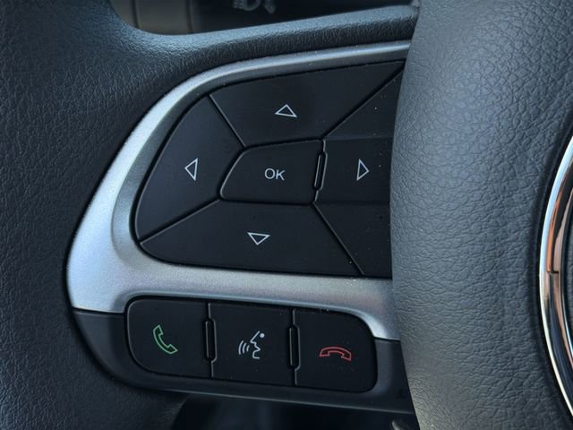 Used 2023 Jeep Renegade Latitude image 31
