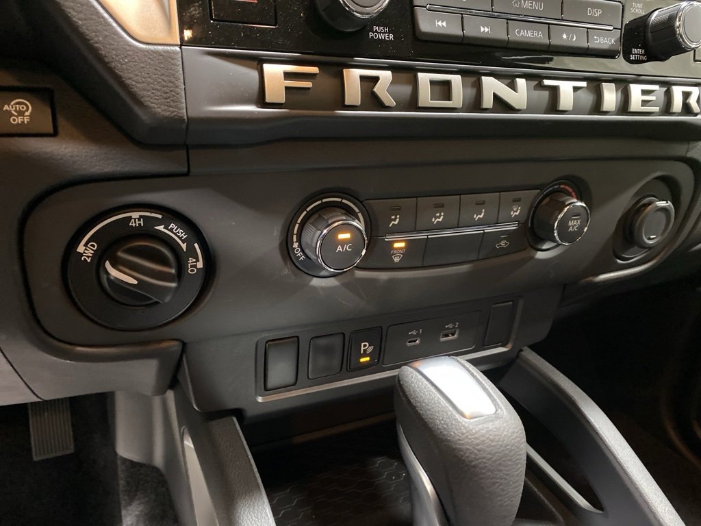 Used 2025 Nissan Frontier SV image 22