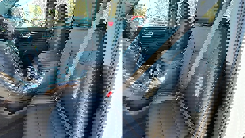 New 2026 Chevrolet Silverado 2500 LT w/ Trail Boss Package image 15