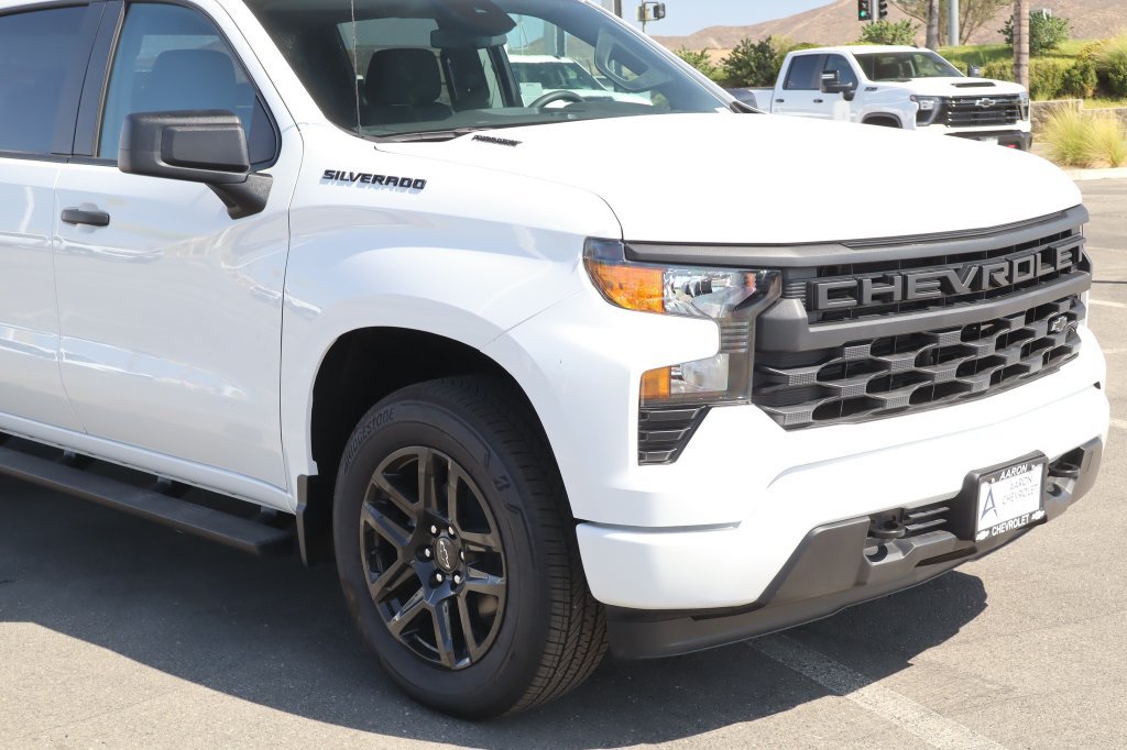New 2026 Chevrolet Silverado 1500 Custom w/ LPO, Dark Essentials Package RWD image 11