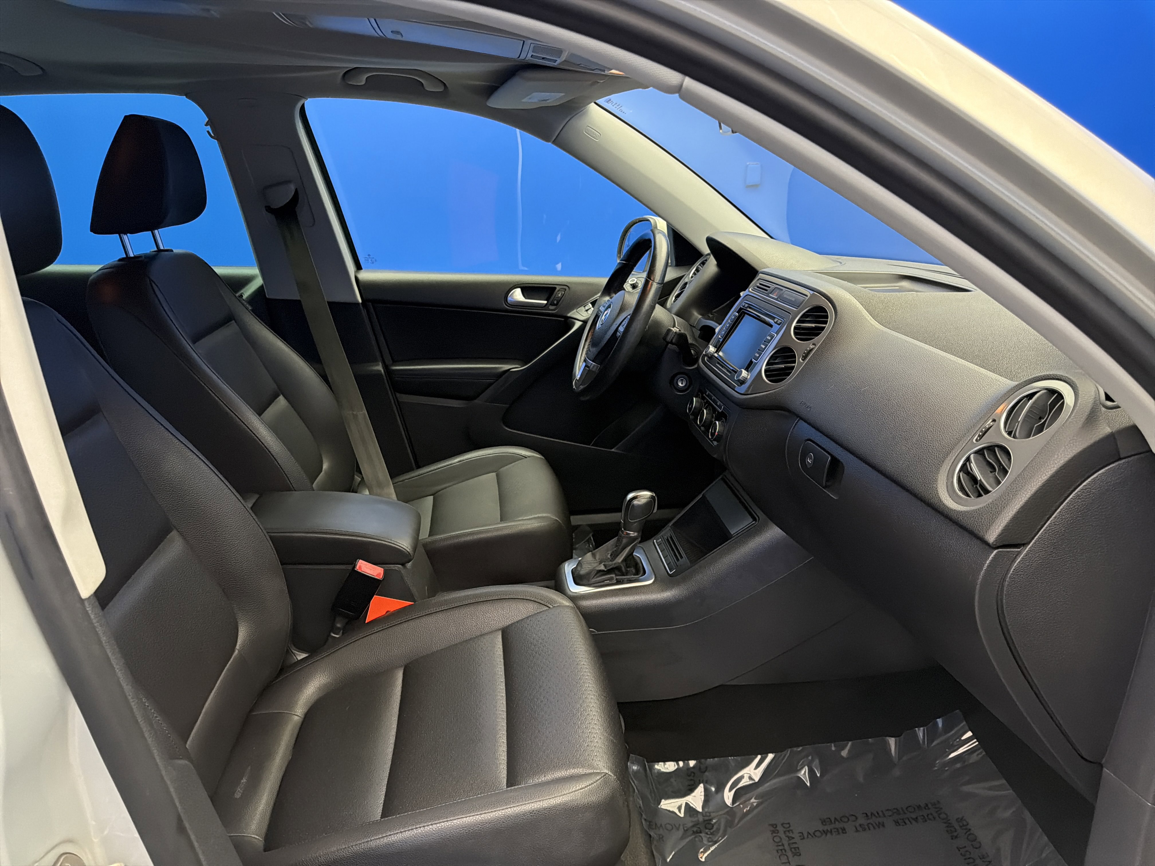 Used 2012 Volkswagen Tiguan SE AWD/4WD image 22