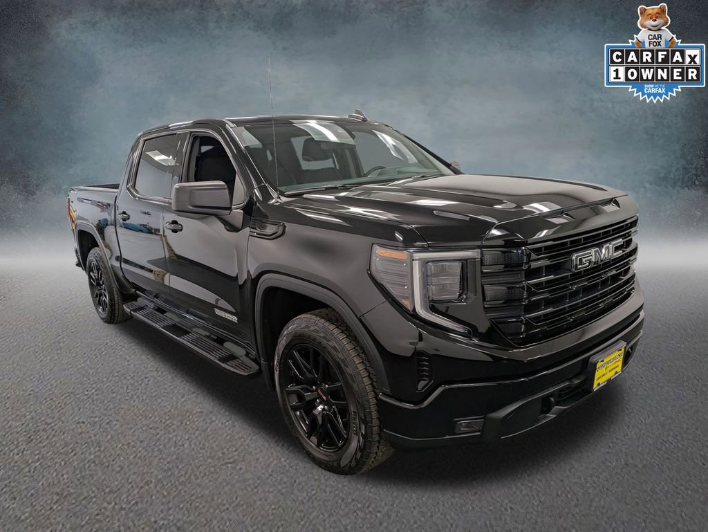 Used 2022 GMC Sierra 1500 Elevation w/ LPO, Elevation Black Package AWD/4WD image 3