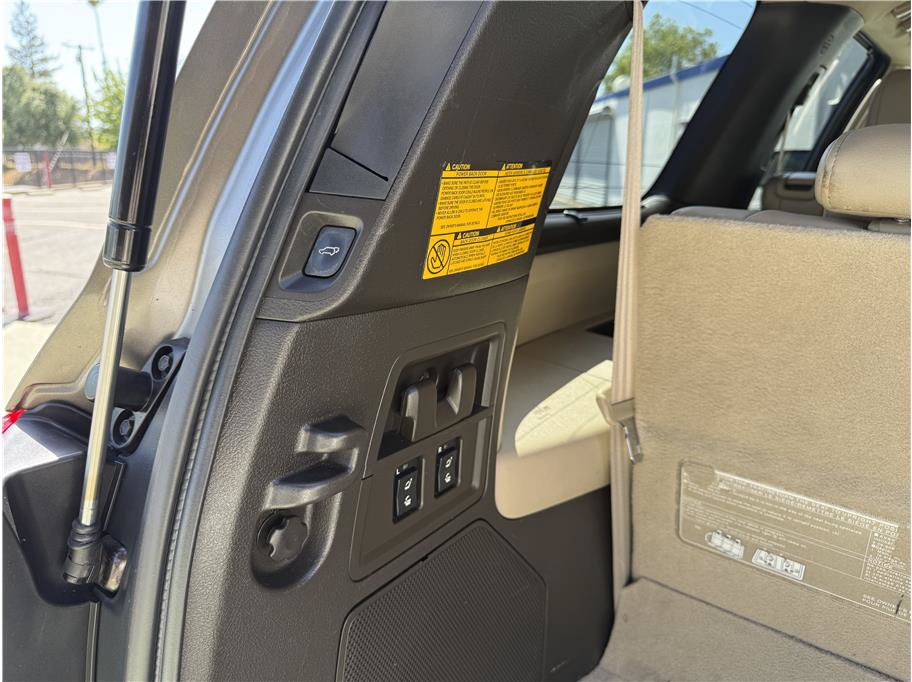 Used 2008 Toyota Sequoia Limited RWD image 16