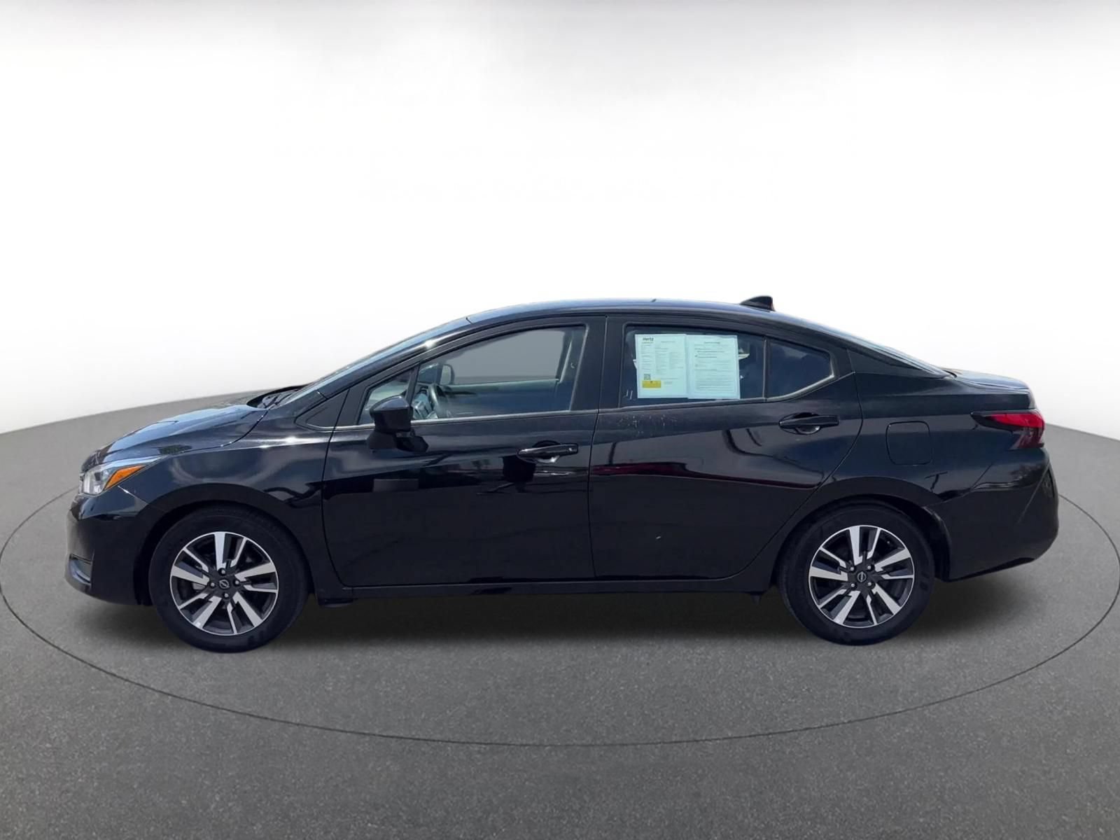 Used 2025 Nissan Versa SV FWD image 8