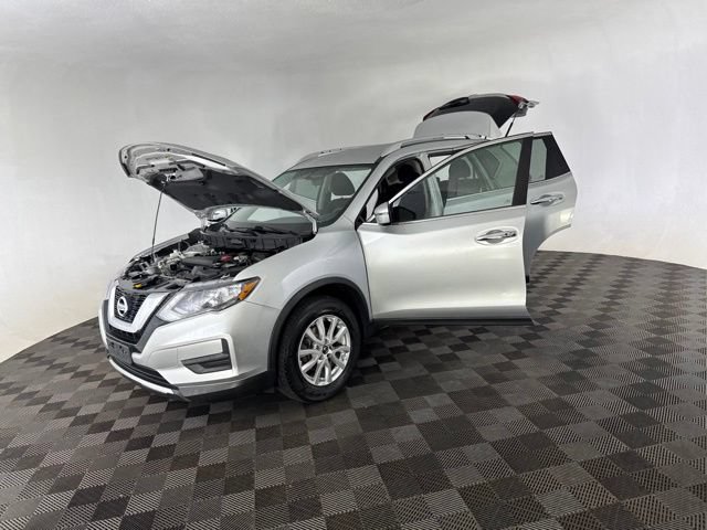Used 2017 Nissan Rogue SV AWD/4WD image 10