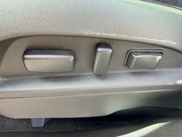 Used 2016 Chevrolet Equinox LT w/ Convenience Package image 18