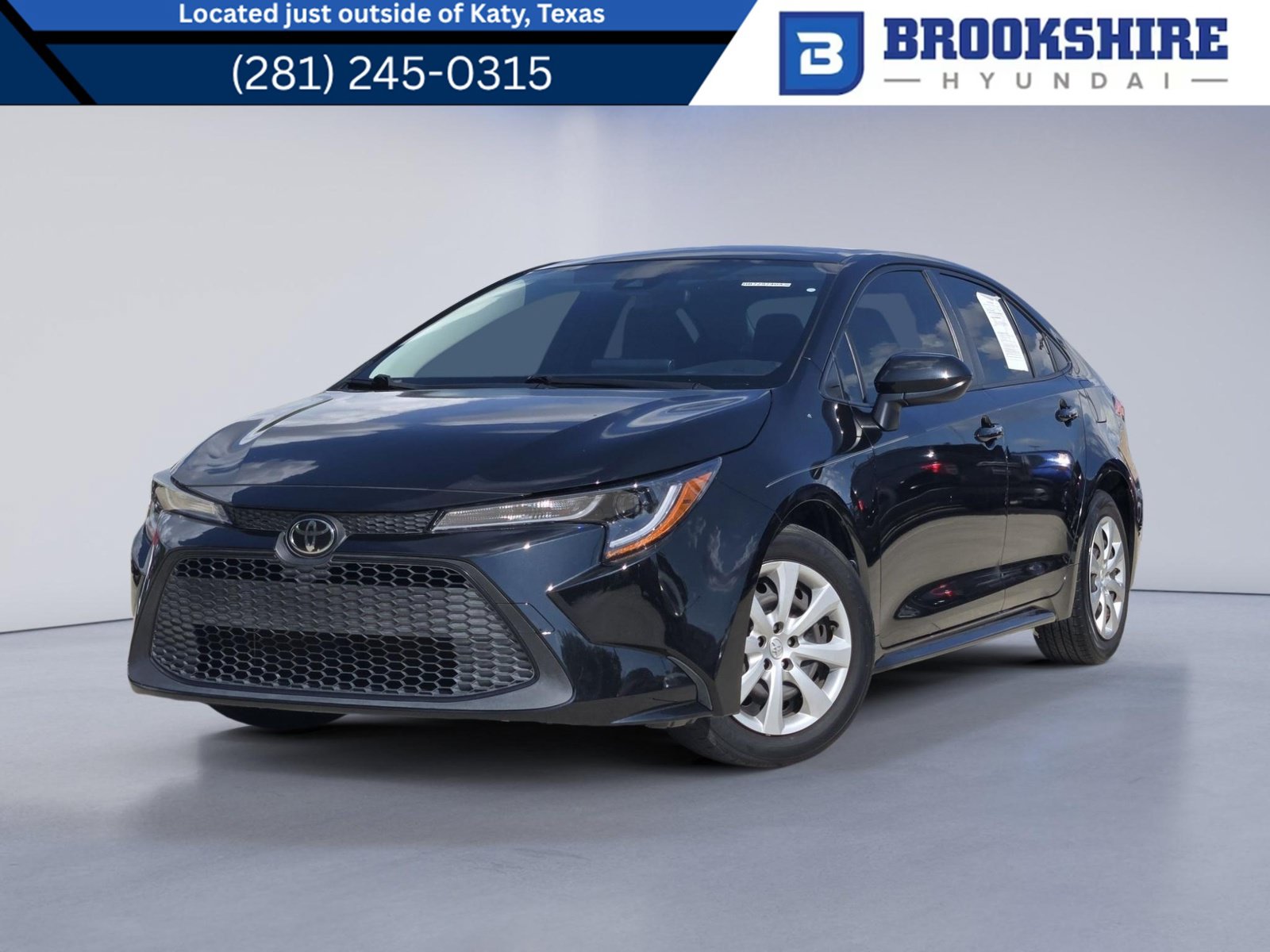 Used 2022 Toyota Corolla LE FWD image 1